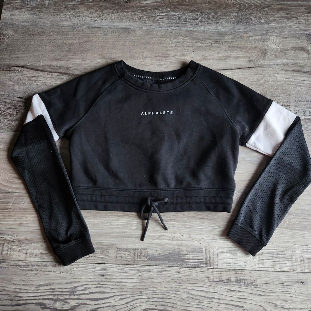 (XS) Alphalete cropped long sleeve top